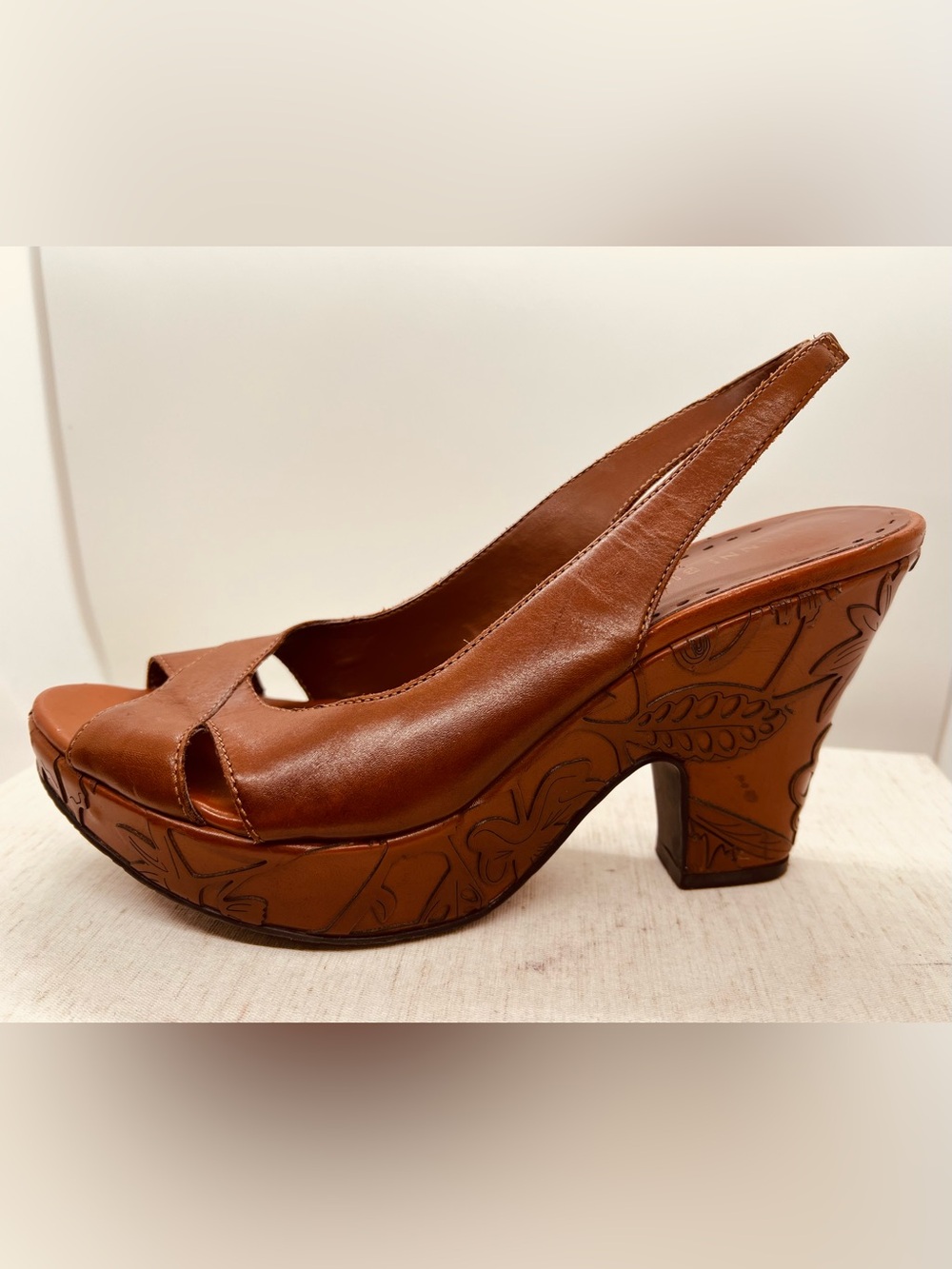 Gianni Bini Platform Slingback Heel Textured 8.5 SINGLE LEFT ONLY Amputee